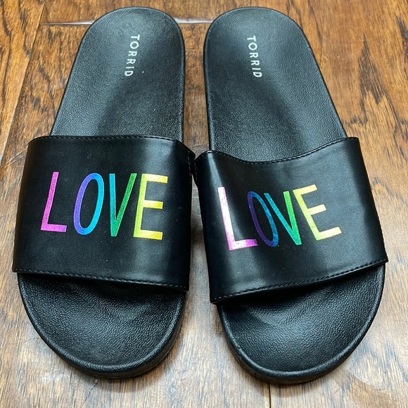 torrid Shoes - Torrid LOVE slip on slides